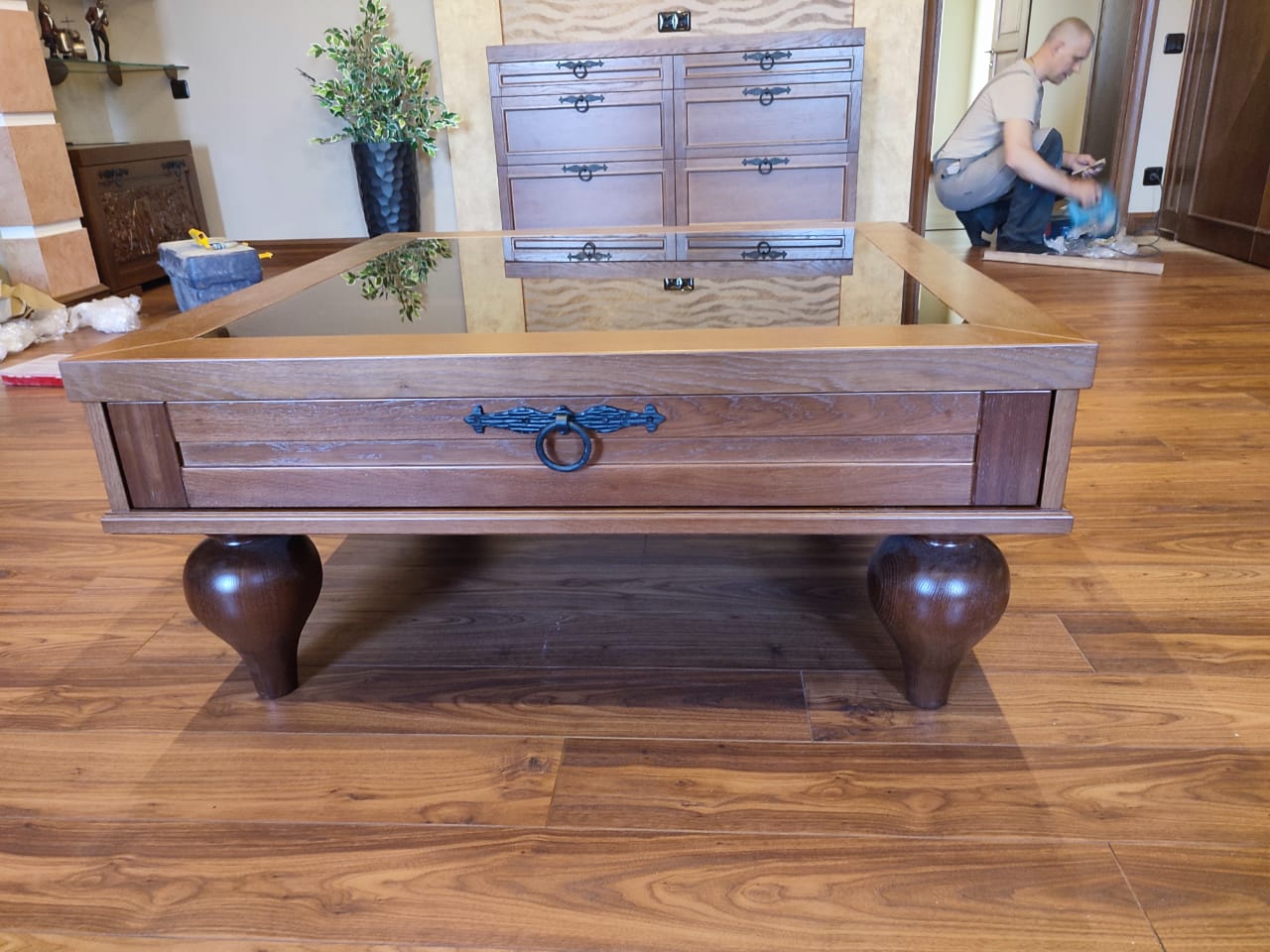 Журнальный столик.